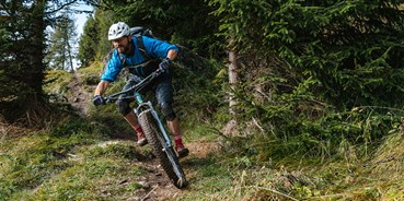 Mountainbikestrecken - Biketransport: Bergbahnen - Scuol - Biken in Engadin Samnaun Val Müstair – © Filip Zuan - Mountainbikeland Ferienregion Engadin Scuol Zernez