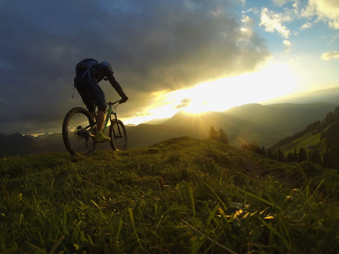 Mountainbike Region: Kleinwalsertal Tourismus eGen | Fotograf: @Lukas Rinner - Kleinwalsertal