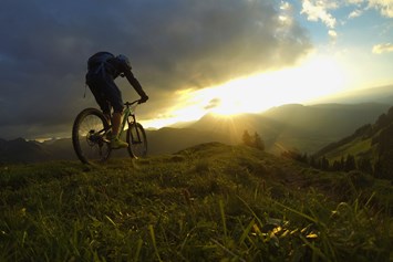 Mountainbike Region: Kleinwalsertal Tourismus eGen | Fotograf: @Lukas Rinner - Kleinwalsertal